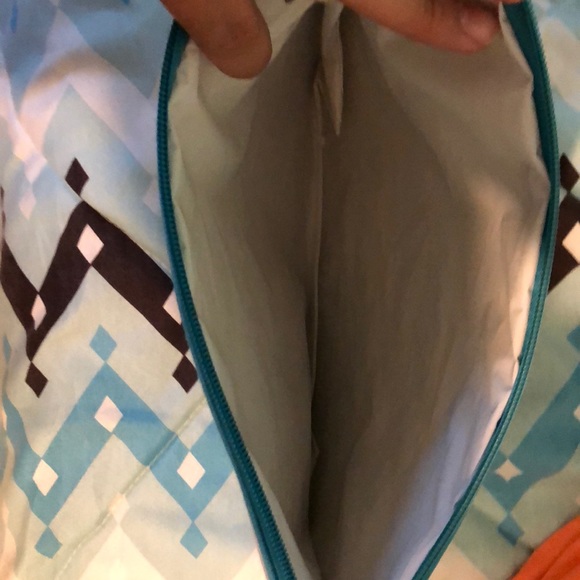 Thermal wristlet - Picture 2 of 2